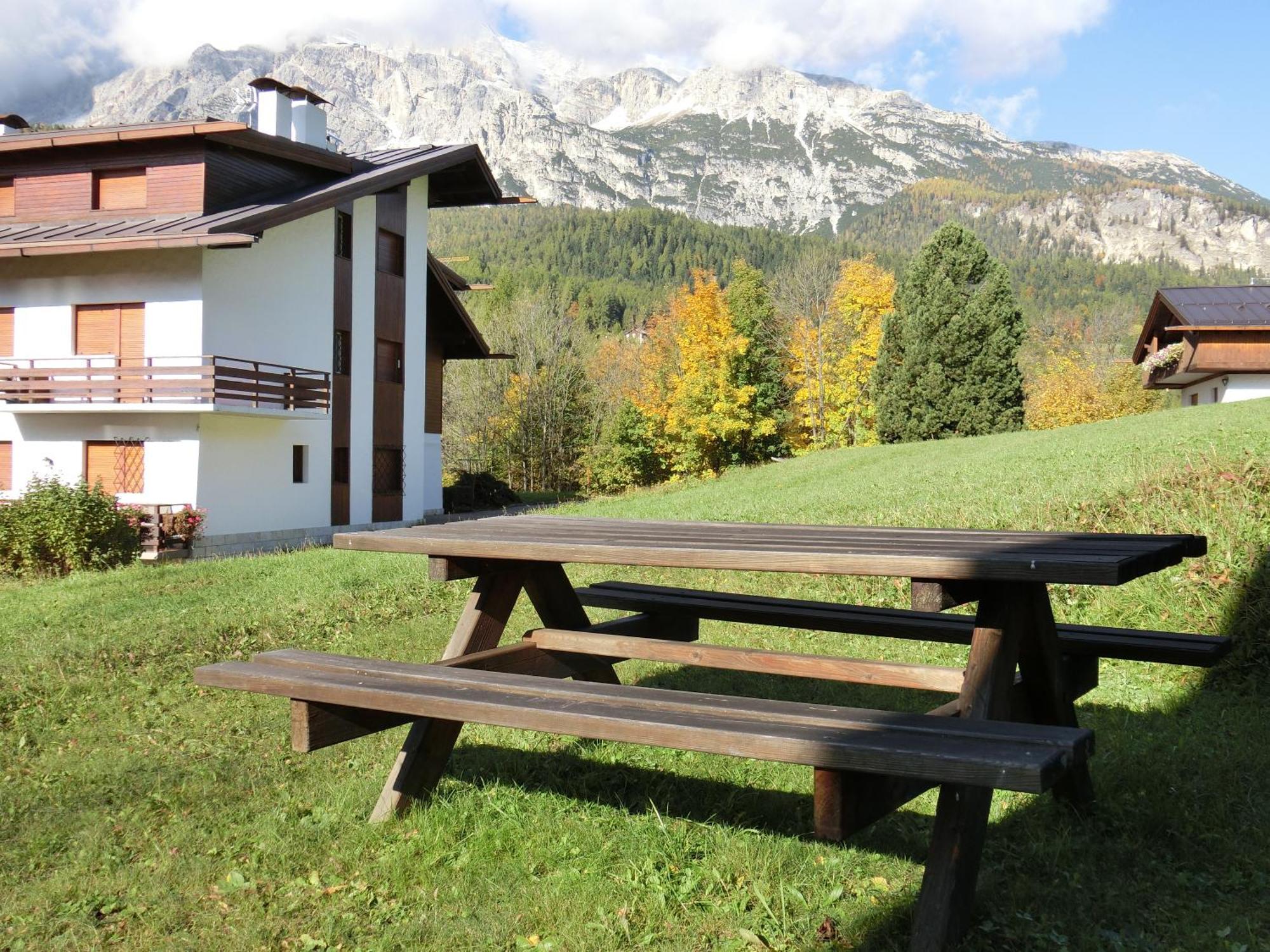 Attico Castello Apartment Cortina d'Ampezzo Exterior photo