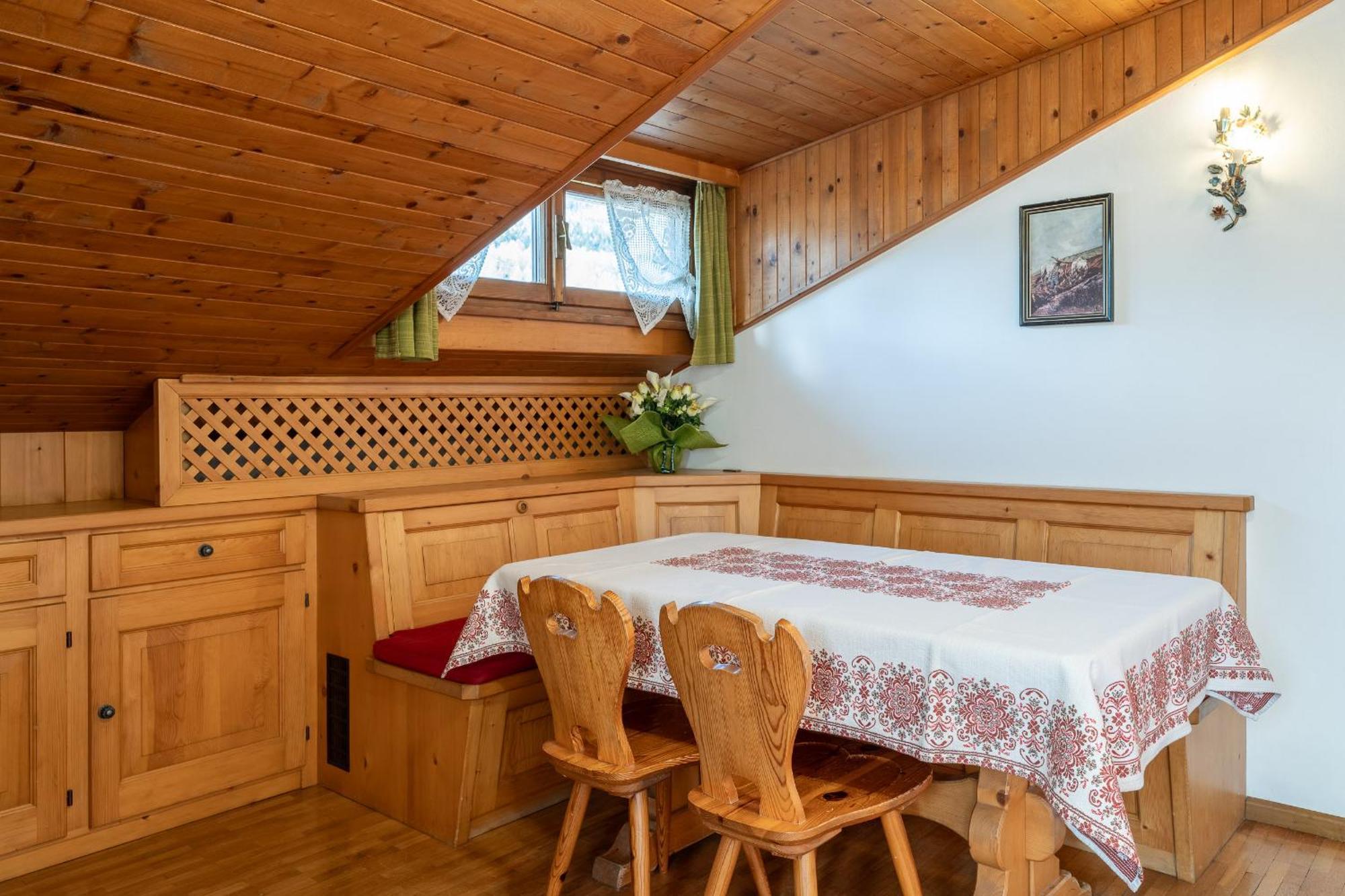 Attico Lodge Cortina d'Ampezzo Exterior photo